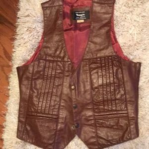 Leather vest fitted reddish tan